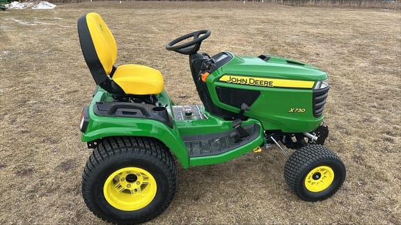 2025 John Deere X730 Equipment Image0