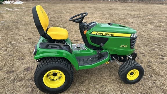 Image of John Deere X730 Image 0