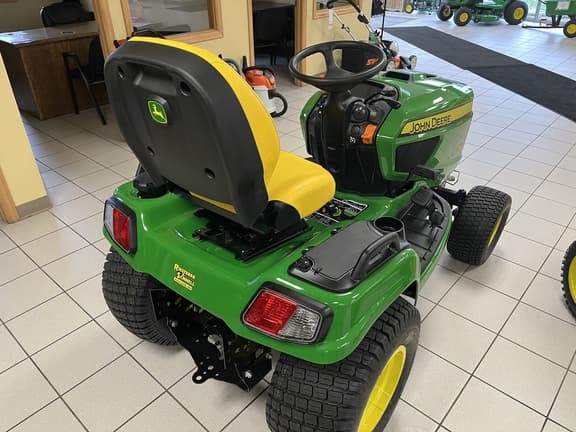 Image of John Deere X730 equipment image 4