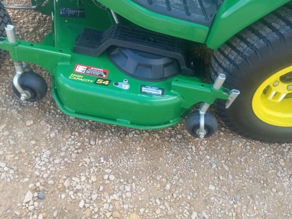 Image of John Deere X730 equipment image 4