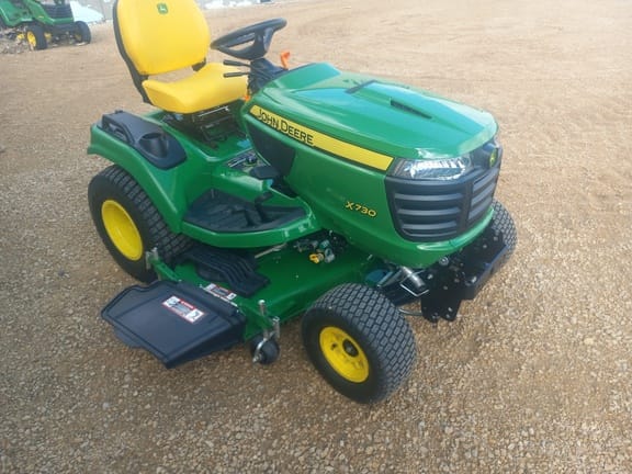 2025 John Deere X730 Equipment Image0