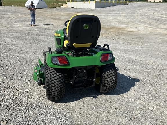 Image of John Deere X730 equipment image 3