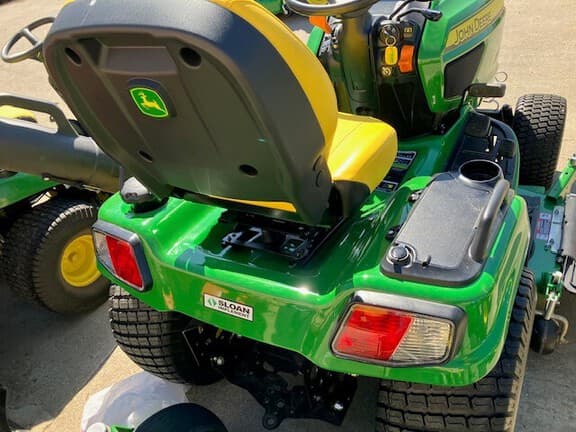 Image of John Deere X730 equipment image 3