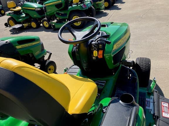 Image of John Deere X730 equipment image 2