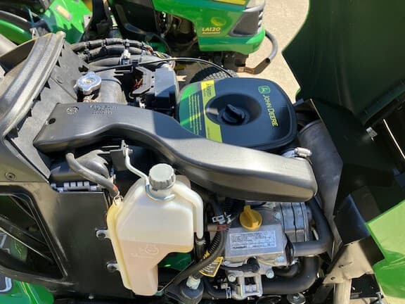 Image of John Deere X730 equipment image 4