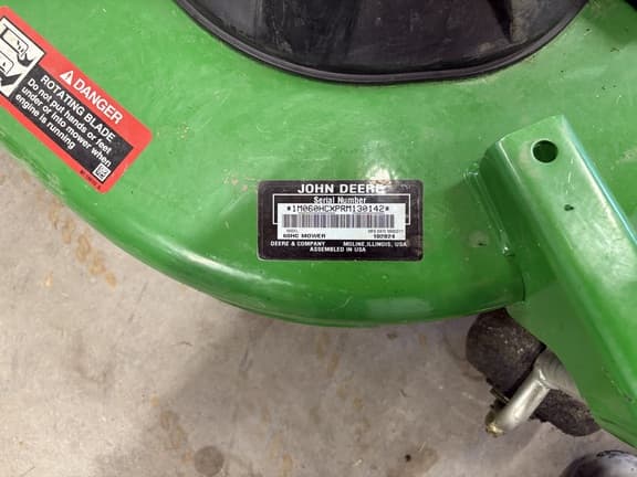 Image of John Deere X730 equipment image 1