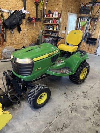 2025 John Deere X730 Equipment Image0