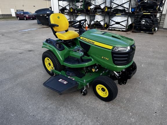 Image of John Deere X734 equipment image 2