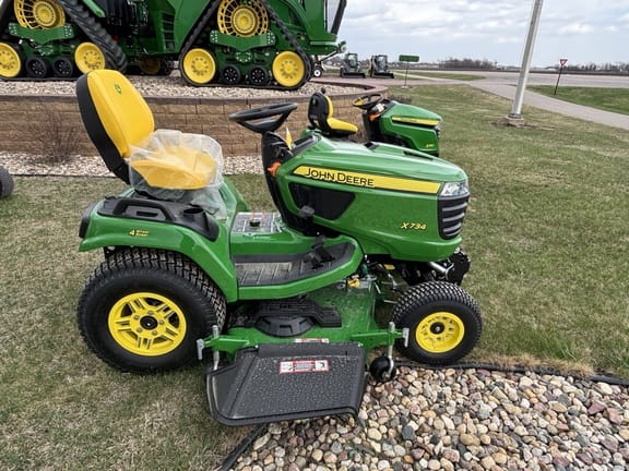2025 John Deere X734 Equipment Image0