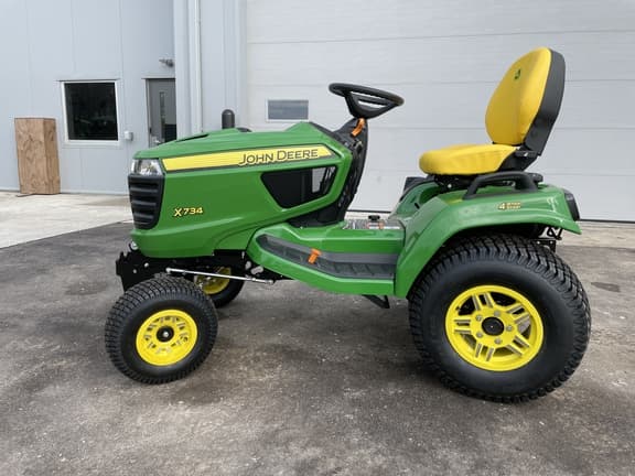 Image of John Deere X734 Image 0