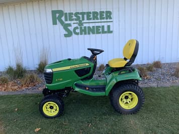 Main image John Deere X738