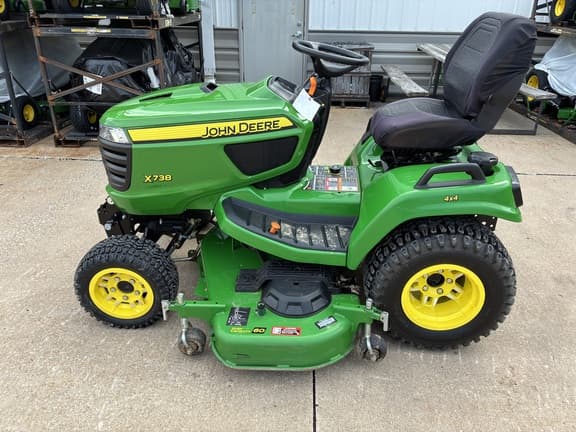 Image of John Deere X738 equipment image 1