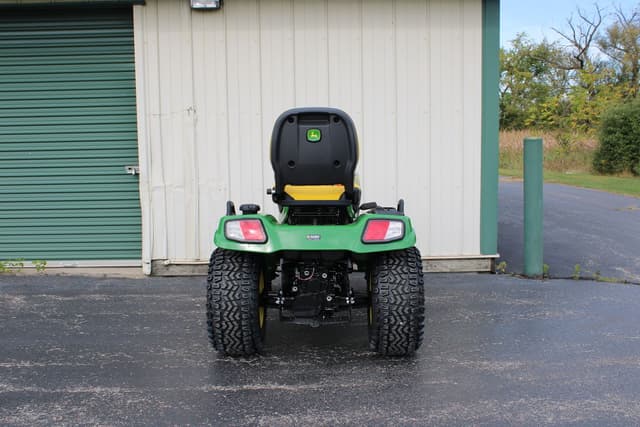 Image of John Deere X738 equipment image 2