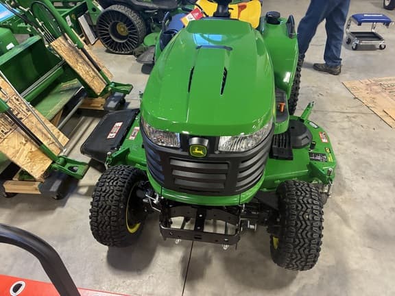 Image of John Deere X739 equipment image 2