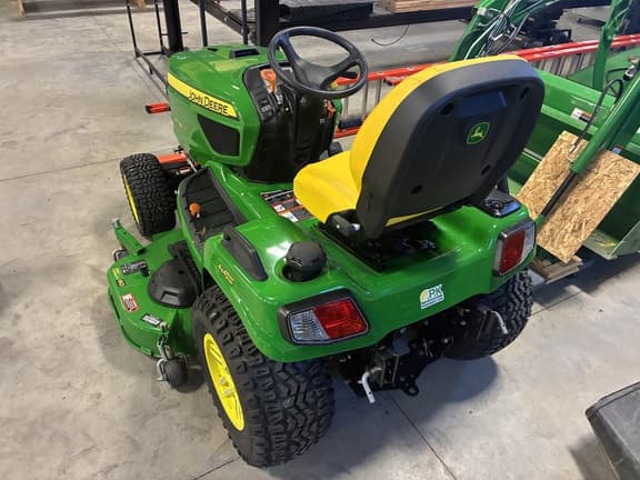 Image of John Deere X739 equipment image 3