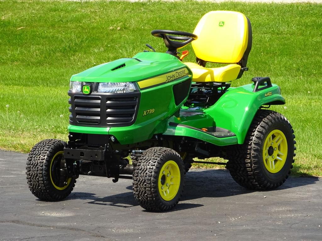 Image of John Deere X739 Primary image