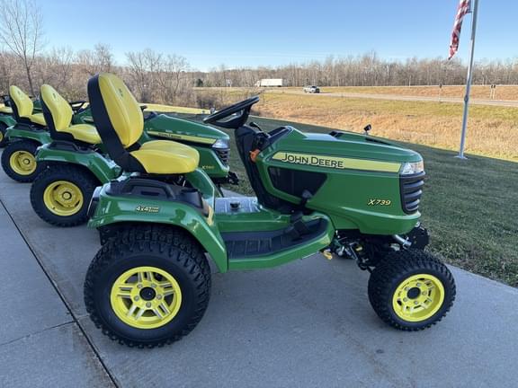 Image of John Deere X739 Image 1