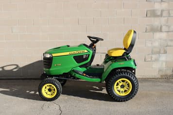 Main image John Deere X739