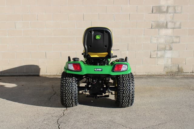 Image of John Deere X739 equipment image 3