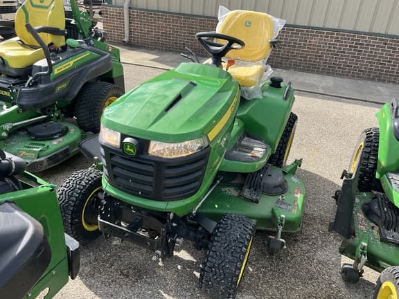 Image of John Deere X739 equipment image 4