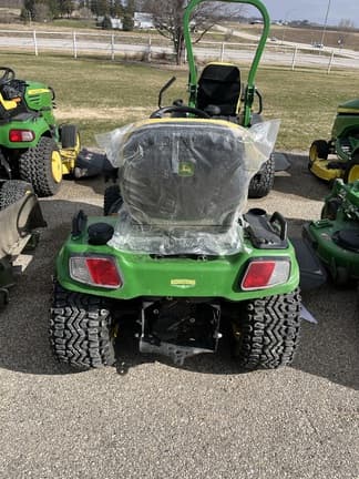 Image of John Deere X739 equipment image 2