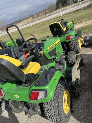 Image of John Deere X739 equipment image 2