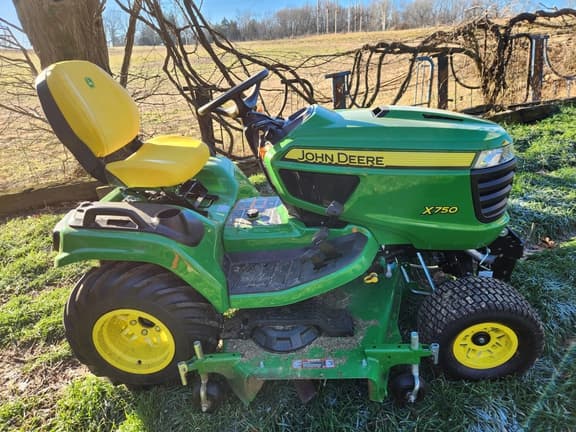 Image of John Deere X750 Primary image