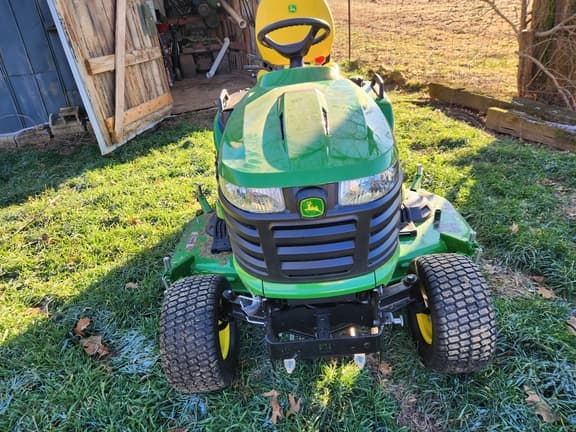 Image of John Deere X750 equipment image 3