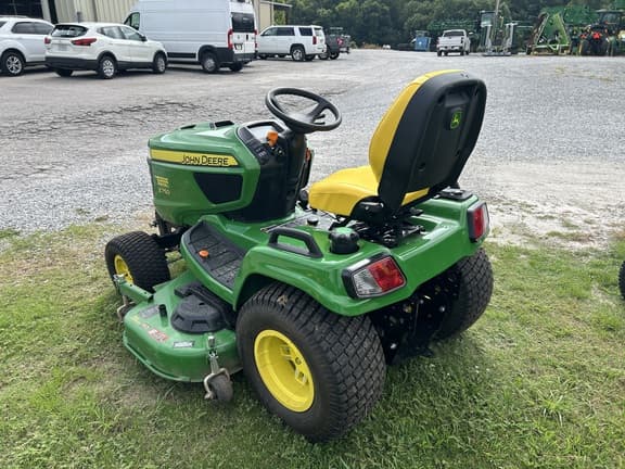 Image of John Deere X750 equipment image 3