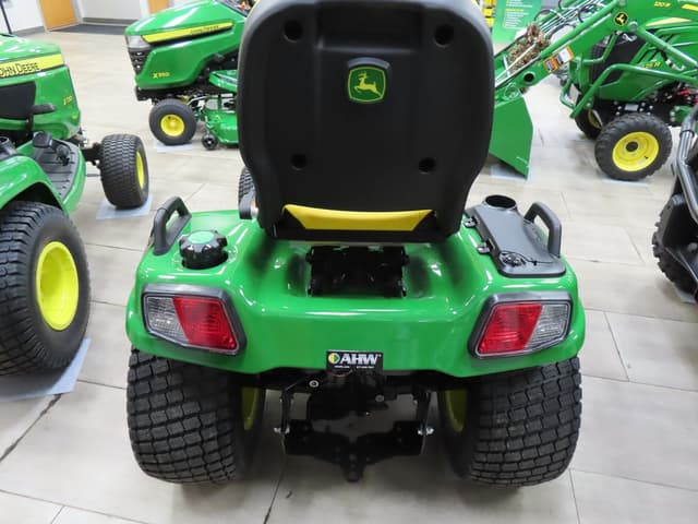 Image of John Deere X750 equipment image 3