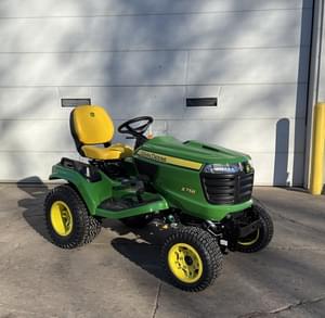 2025 John Deere X758 Image
