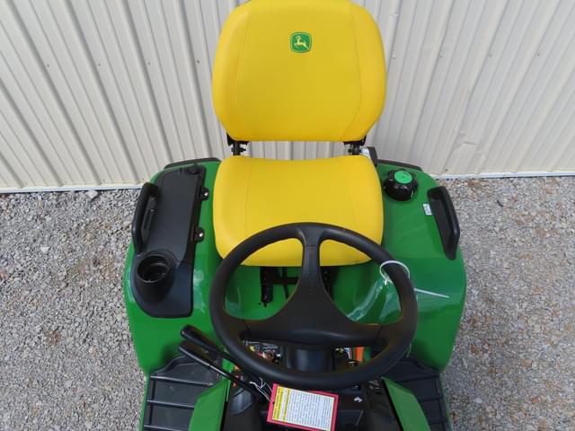 Image of John Deere X758 equipment image 2