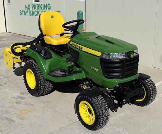 Image of John Deere X758 Primary image
