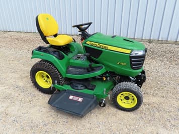Main image John Deere X758