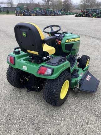Image of John Deere X758 equipment image 2
