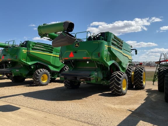Image of John Deere X9 1000 equipment image 3