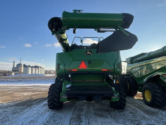 Image of John Deere X9 1000 equipment image 4