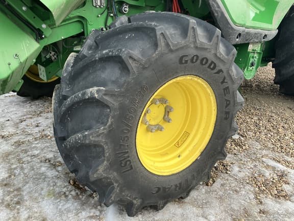 Image of John Deere X9 1000 equipment image 4