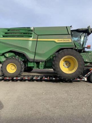 Image of John Deere X9 1000 equipment image 1