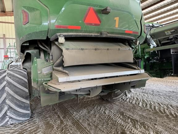 Image of John Deere X9 1000 equipment image 3