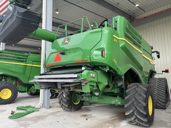 Image of John Deere X9 1000 equipment image 4