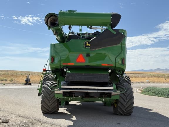 Image of John Deere X9 1000 equipment image 3