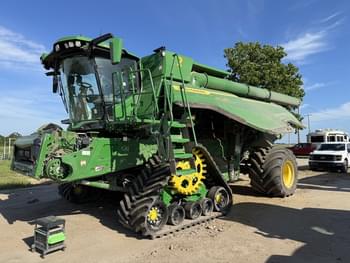 2025 John Deere X9 1000 Equipment Image0