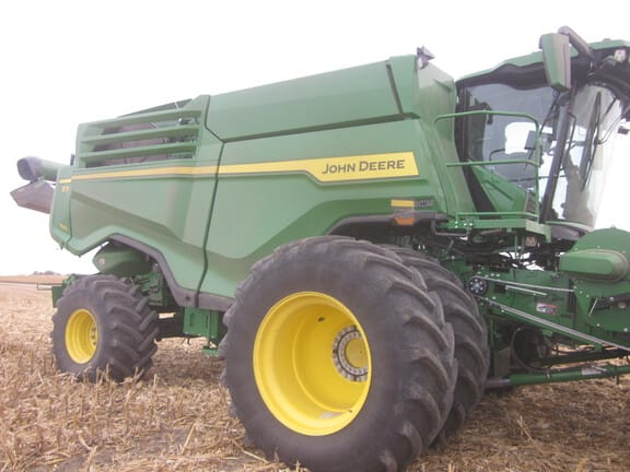 2025 John Deere X9 1100 Equipment Image0
