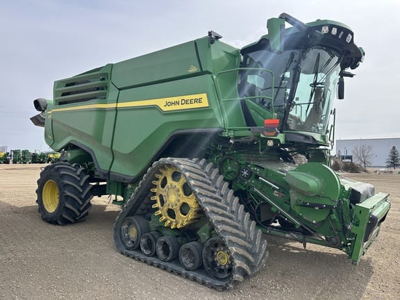 2025 John Deere X9 1100 Equipment Image0