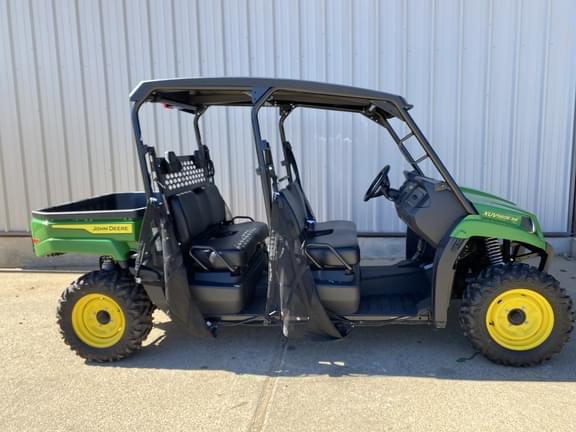 Image of John Deere XUV 560E S4 equipment image 1