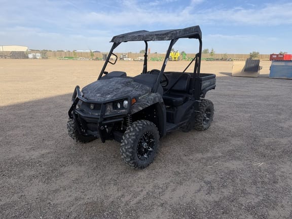 2025 John Deere XUV 590M Equipment Image0