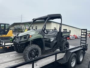2025 John Deere XUV 590M Image