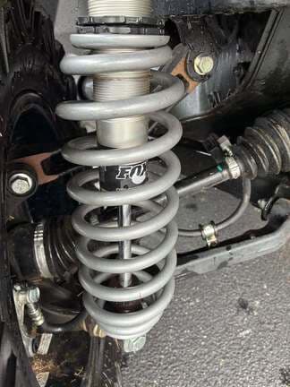 Image of John Deere XUV 590M equipment image 4