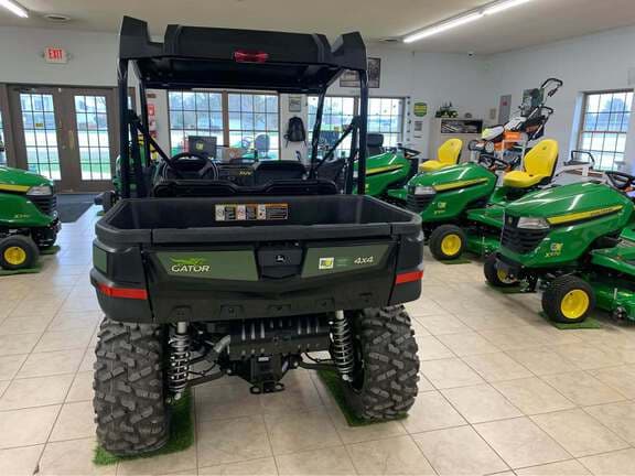 Image of John Deere XUV 590M equipment image 2